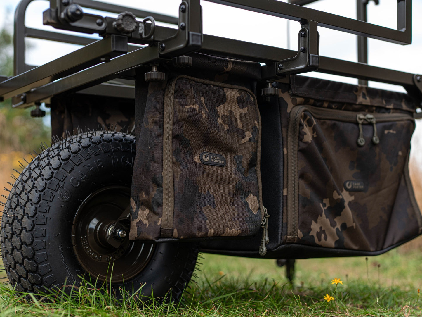 Carp Porter - Pannier Dark Kamo