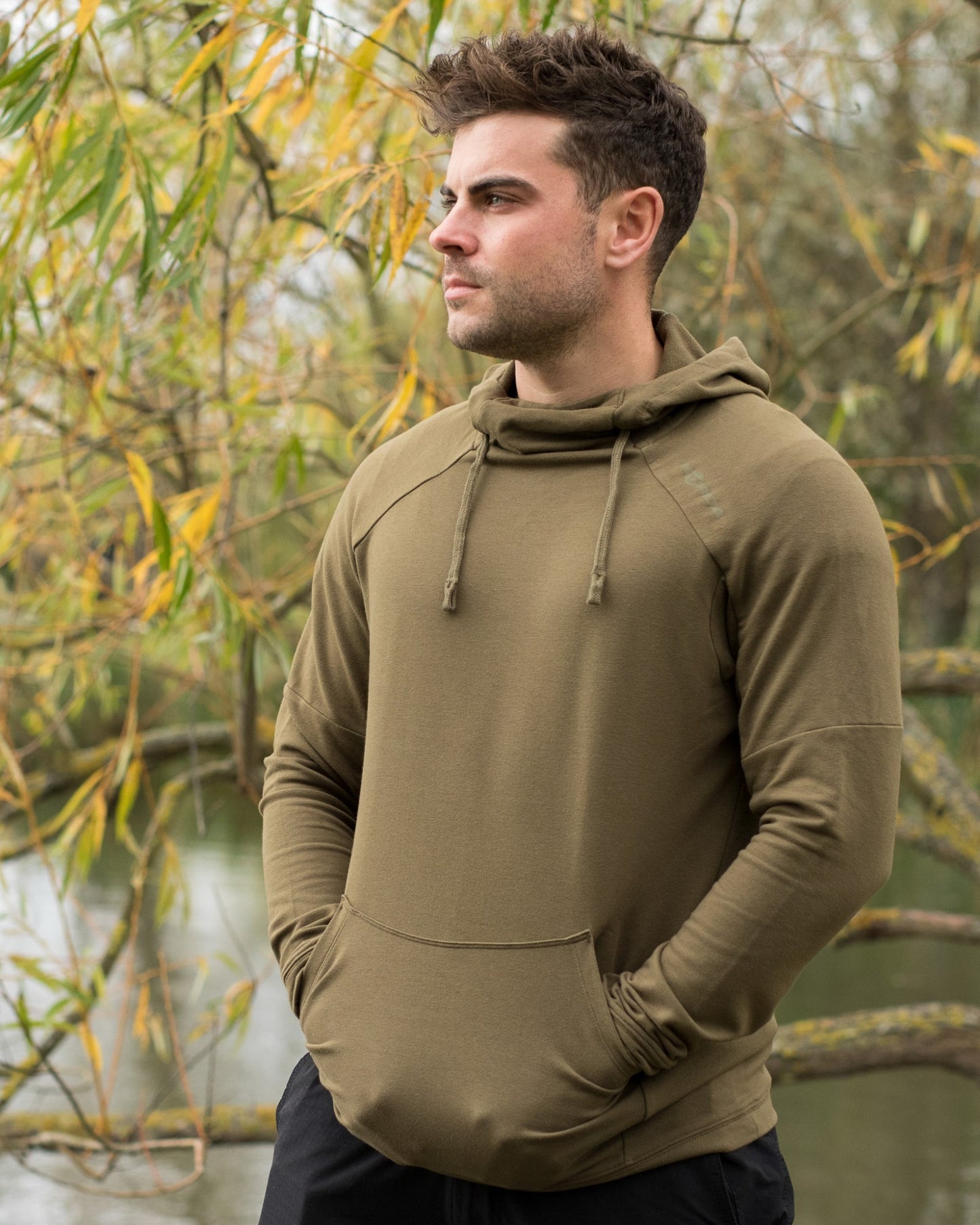 Korda - Lightweight Hoodie | Olive